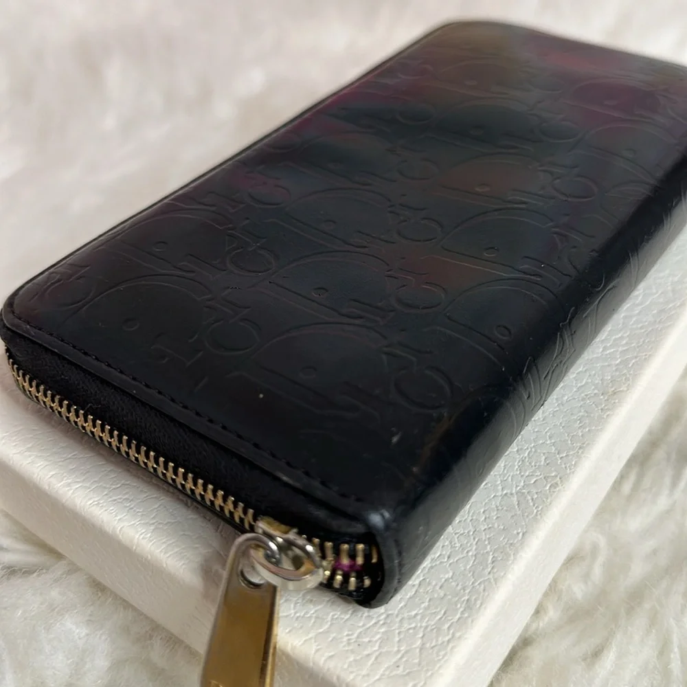 💯Authentic Dior Black Embossed Wallet🍀